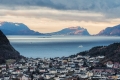 Architektur-Jugendstil-Haeuser-Alesund-Meer-Bucht-Norwegen-A_NIK500_1611